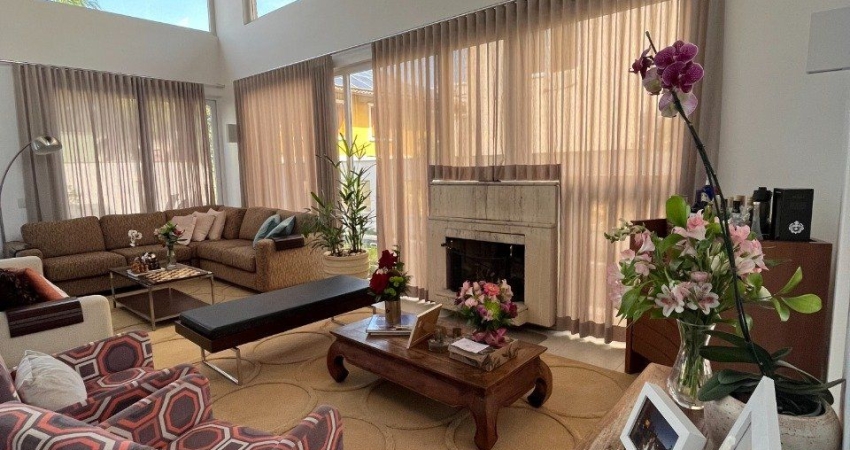 LINDA CASA RESIDENCIAL DE 5 DORMITÓRIOS EM SANTO ANTÔNIO DE LISBOA