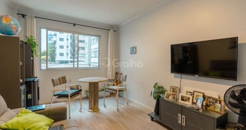 EXCELENTE APARTAMENTO DE 2 DORITÓRIOS NO CENTRO DE FLORIANÓPOLIS