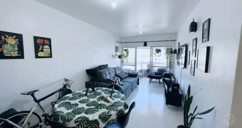 LINDO APARTAMENTO DE 3 DORMITÓRIOS NO CENTRO DE FLORIANÓPOLIS