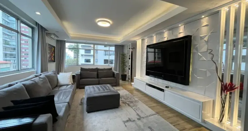 ÓTIMO APARTAMENTO DE 3 DORMITÓRIOS NO CENTRO DE FLORIANÓPOLIS