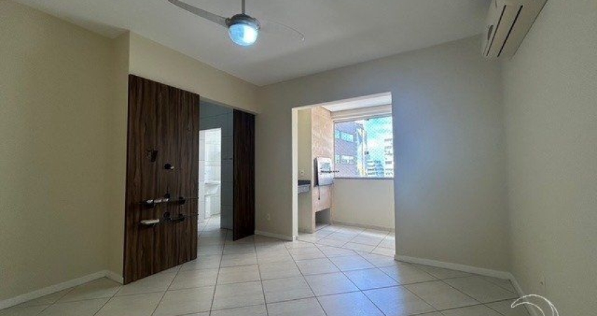 ÓTIMO APARTAMENTO DE 3 DORMITÓRIOS NO CENTRO DE FLORIANÓPOLIS
