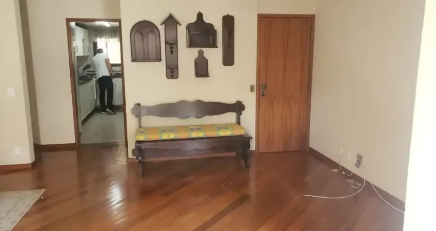 ÓTIMO APARTAMENTO DE 3 DORMITÓRIOS NO CENTRO DE FLORIANÓPOLIS