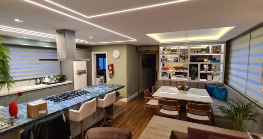 ÓTIMO APARTAMENTO DE 3 DORMITÓRIOS NO CENTRO DE FLORIANÓPOLIS