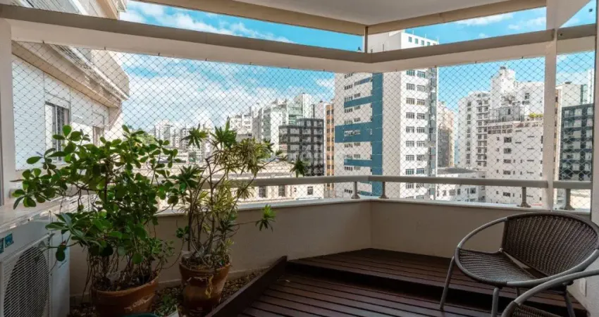 ÓTIMO APARTAMENTO DE 4 DORMITÓRIOS NO CENTRO DE FLORIANÓPOLIS
