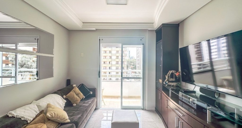 LINDO APARTAMENTO DE 3 DORMITÓRIOS NO CENTRO DE FLORIANÓPOLIS