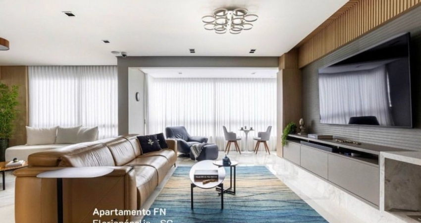 ÓTIMO APARTAMENTO DE 3 SUÍTES NO CENTRO DE FLORIANÓPOLIS