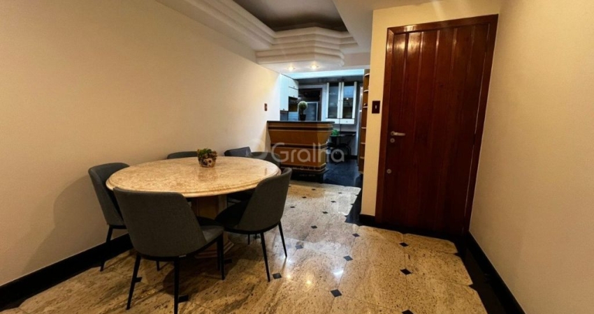 APARTAMENTO DE 3 DORMITÓRIOS NO CENTRO DE FLORIANÓPOLIS