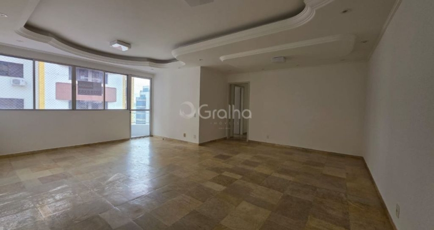 APARTAMENTO DE 3 DORMITÓRIOS NO CENTRO DE FLORIANÓPOLIS