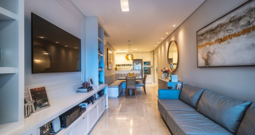 APARTAMENTO DE 2 DORMITÓRIOS NO CENTRO DE FLORIANÓPOLIS