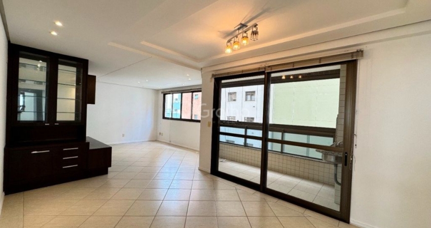 APARTAMENTO DE 3 DORMITÓRIOS NO CENTRO DE FLORIANÓPOLIS