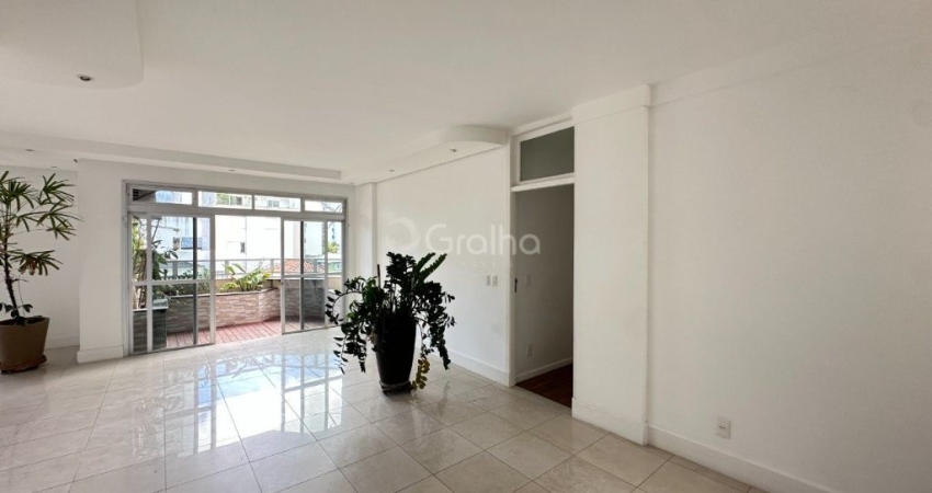APARTAMENTO DE 4 DORMITÓRIOS NO CENTRO