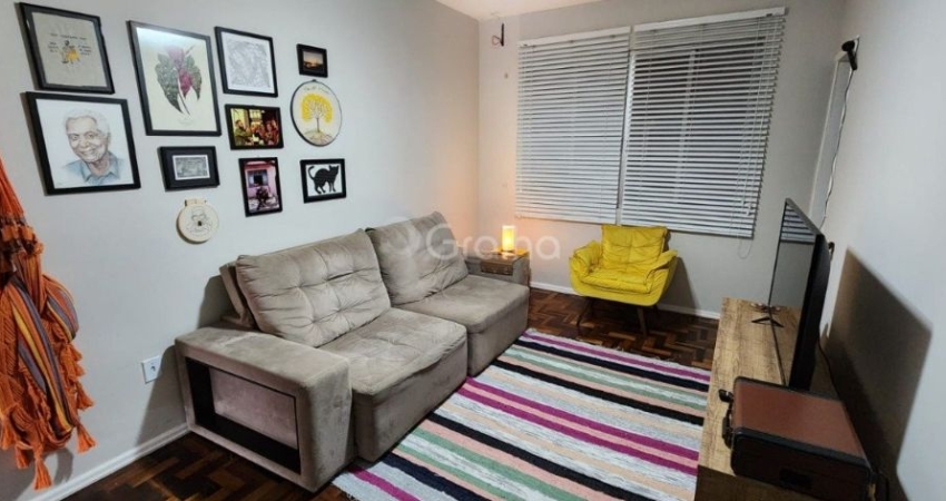 APARTAMENTO DE 1 DORMITÓRIO NO CENTRO DE FLORIANÓPOLIS