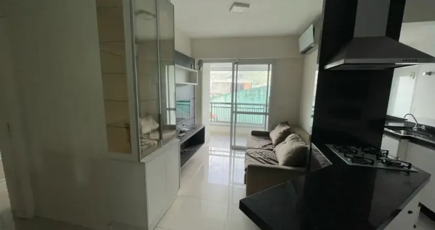Apartamento de 68m² com 2 quartos sendo 1 suíte na Trindade