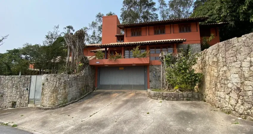 Excelente casa com 4 quartos no bairro joão paulo em florianópolis
