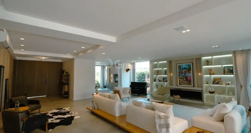 Maravilhosa casa de 1.018,00m² com 5 quartos sendo 4 suítes no cacupé