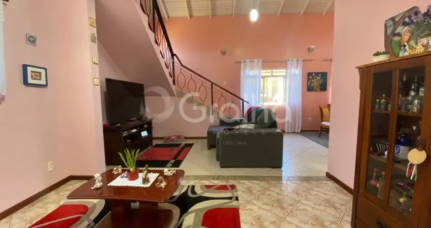 Casa de 270m² com 4 quartos sendo 3 suítes em santo antônio de lisboa