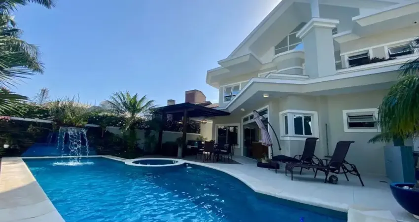 Casa residencial de 5 dormitórios no bairro jurerê internacional