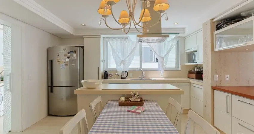 MARAVILHOSA Casa com 4 suítes e 368,00m² em Jurerê em Florianópolis