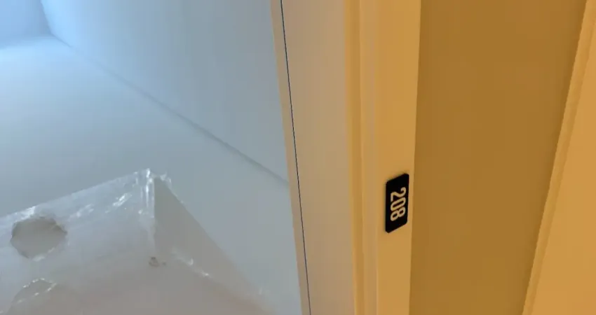 Maravilhoso estúdio alto padrão, 1 suíte em jurerê internacional.