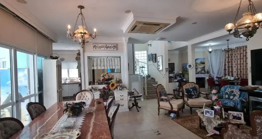 Casa residencial com 3 suítes no bairro jurerê internacional