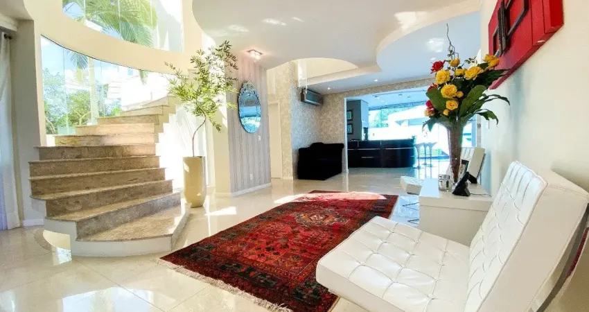 Maravilhosa casa alto padrão com 4 suítes em jurerê internacional