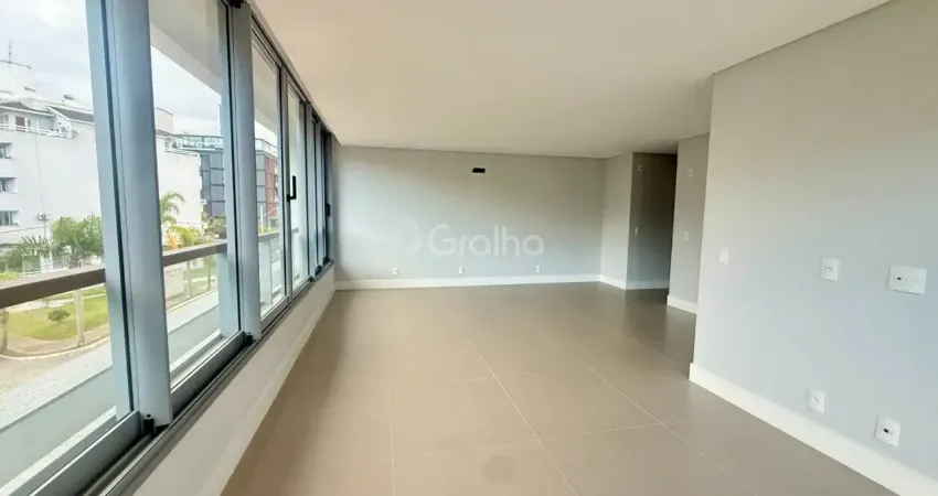 Apartamento com 3 quartos e 120m² privativos em Jurerê, Florianópolis