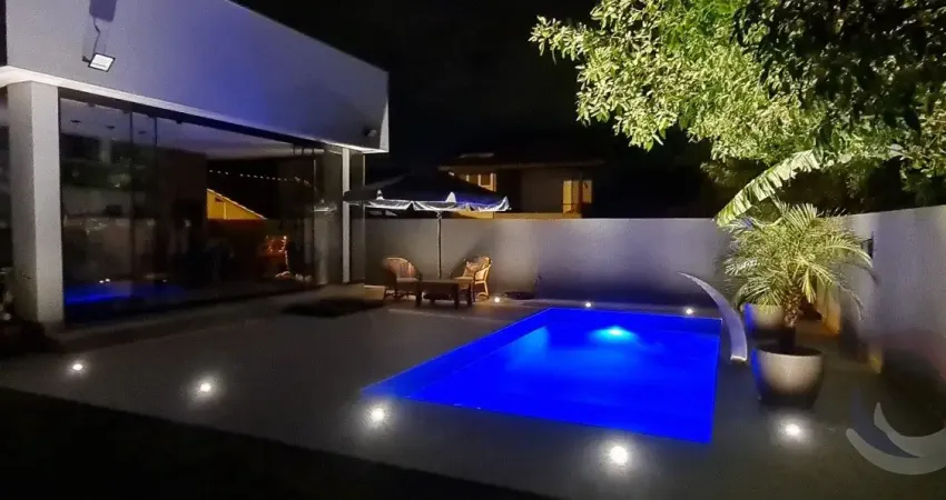 Casa de 235m2 com 4 quartos sendo 3 suíte na Cachoeira do Bom Jesus