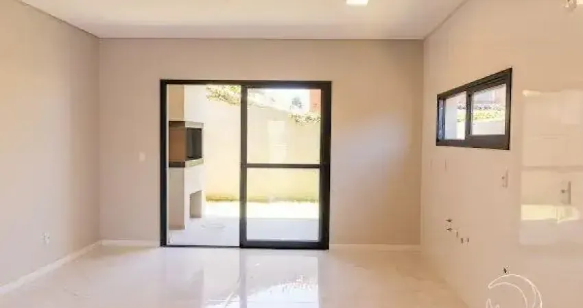 Casa residencial com 3 quartos, sendo 1 suíte e 2 demi-suítes em Ponta das Canas, Florianópolis