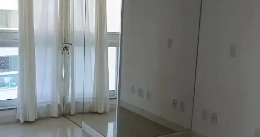 Apartamento com 2 quartos para alugar na Avenida Alphaville, 677, Alphaville I, Salvador