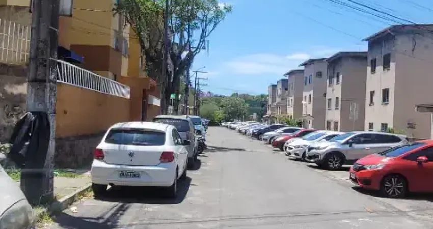 Apartamento com 3 quartos para alugar na Rua Alcione Dias, 467, Vale dos Lagos, Salvador