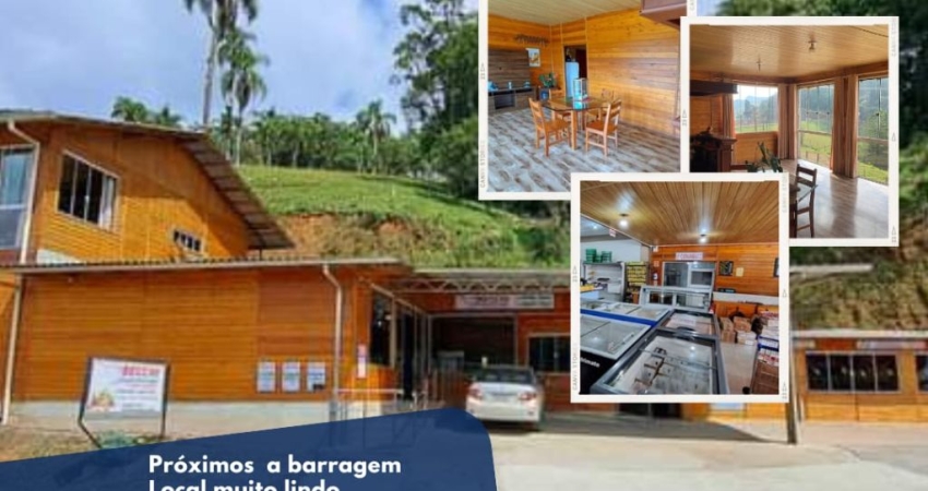 VENDO CASA COMERCIAL