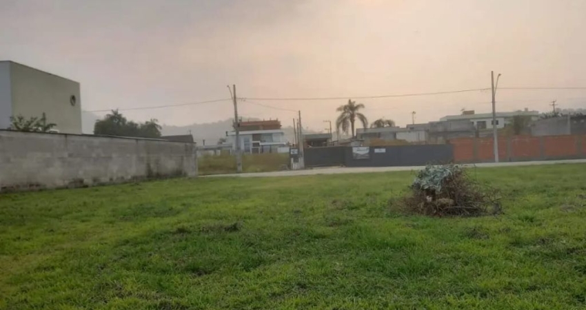 VENDO TERRENO