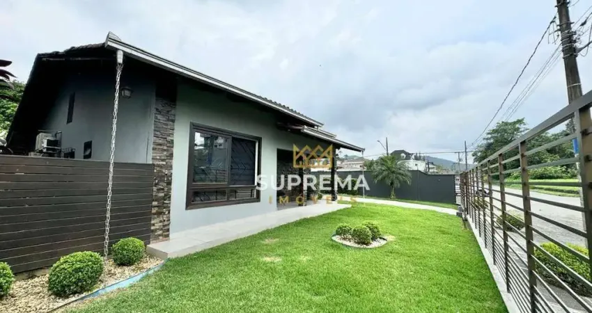 Casa com 3 dormitórios à venda, 191 m² por R$ 1.399.000,00 - Saguaçu - Joinville/SC