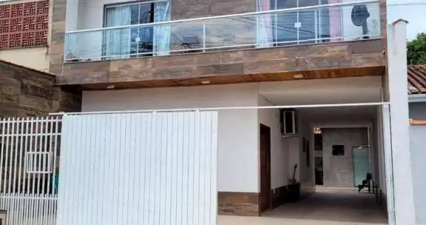 Casa com 3 quartos à venda na Rua Trinta e Dois, --, Casa de Pedra, Volta Redonda