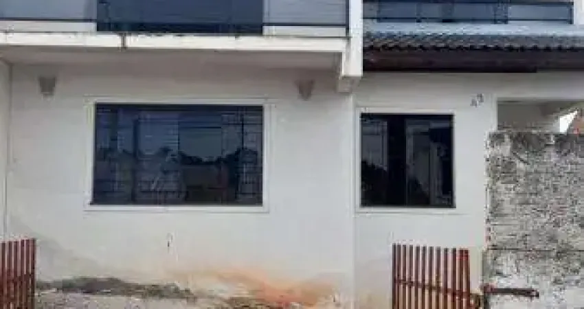 LINDO SOBRADO NO  BAIRRO CACHOEIRA EM ARAUCARIA  PROXIMO ROTATORIA DO PARQUE 5 MINUTOS DO CENTRO