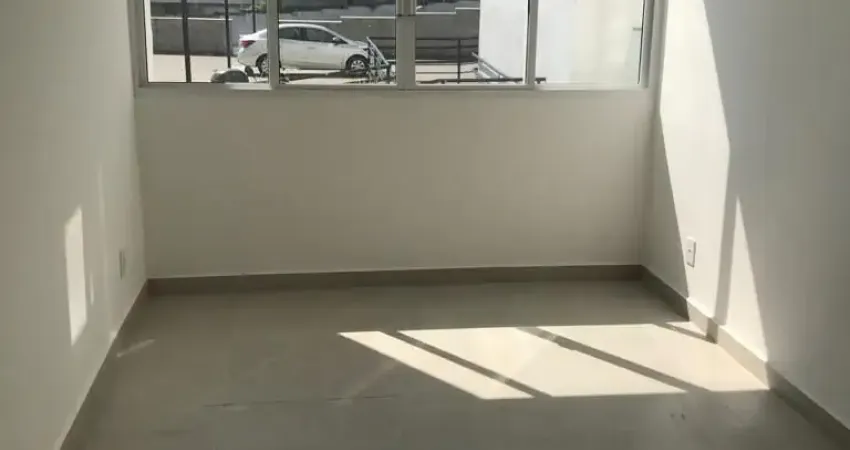 Apartamento, 1 Dormitório(suíte com closet), Condomínio Morada dos Pássaros