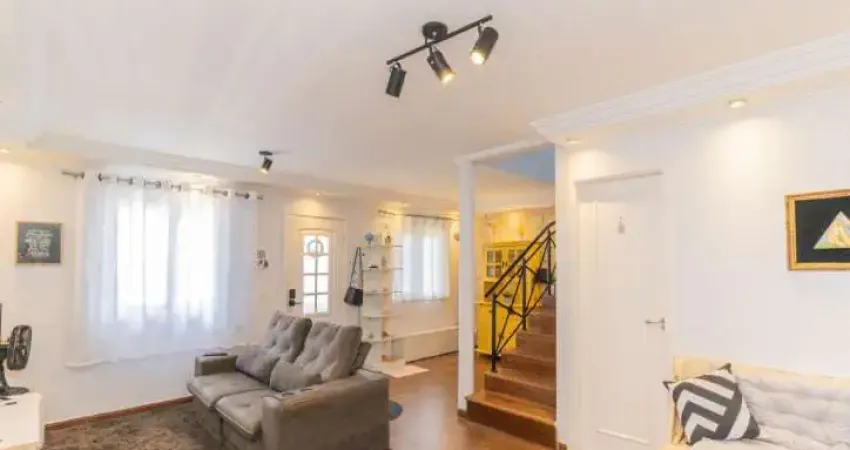 Casa sobrado 3 dormitórios ( 1 suíte), 2 vagas, cond. pablo picasso sjc.