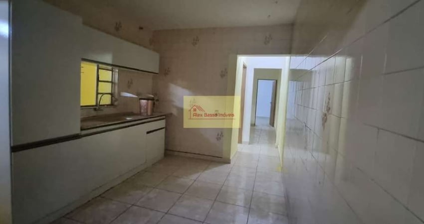 Aluguel de Casa em Diadema-SP, Bairro Canhema: 2 Quartos, Sala, Banheiro, 60m² de Área Disponível!