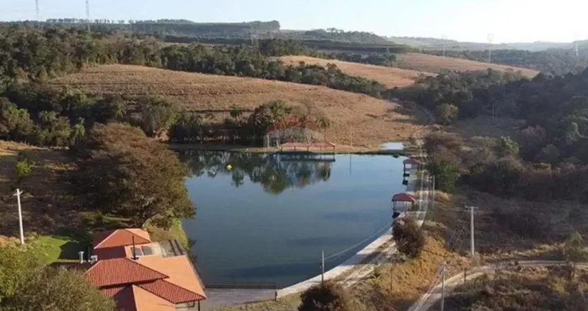 Linda Fazenda com 76,4 alqueires à venda - Pecuária/Granja/Piscicultura/Turismo - Região de São Carlos/SP
