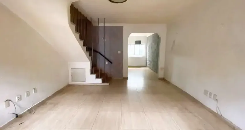 Casa com 3 quartos para alugar na Rua do Estilo Barroco, Chácara Santo Antônio, São Paulo