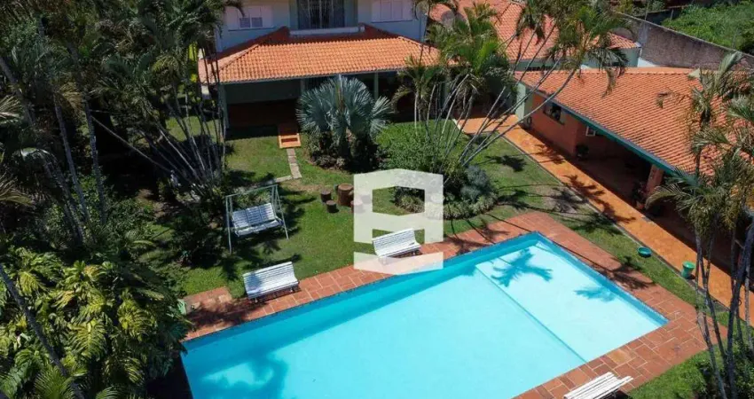 Casa com 5 dormitórios à venda, 780 m² por R$ 3.300.000,00 - Vila Vera Cruz - Apucarana/PR