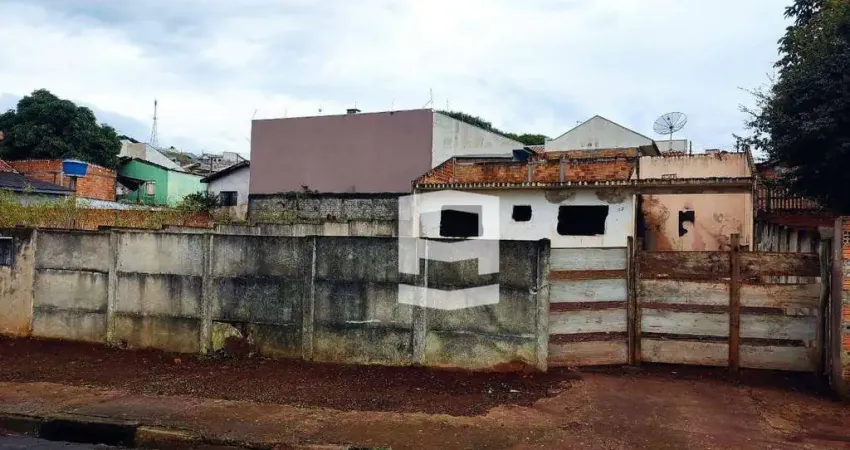 Terreno à venda, 208 m² por R$ 75.000,00 - Jardim Tarobá - Apucarana/PR