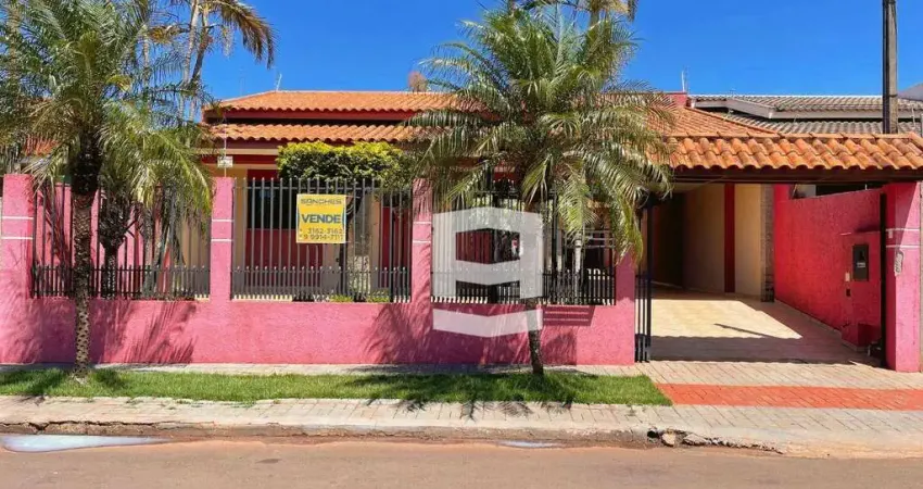 Casa com 3 dormitórios à venda, 162 m² por r$ 495.000,00 - residencial interlagos - apucarana/pr