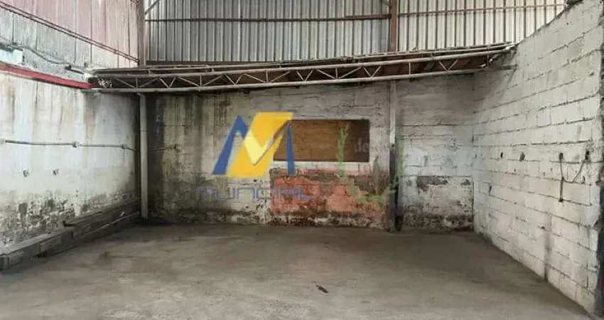 Salão para venda com 140m²!!! 2 wcs em São Caetano - Santa Maria