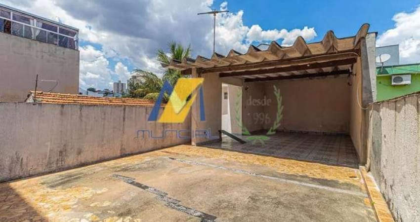 Ótima Casa de Fundo com 200m², 2 Quartos (1 Suíte), para Locação