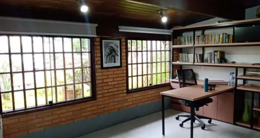 Casa comercial pronta para clínica de saúde. ao lado da avenida portugal!!!