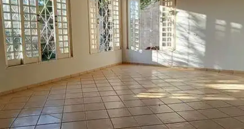 CASA COMERCIAL ZONA 05