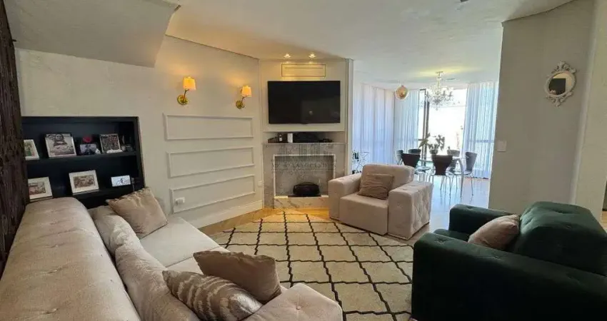 Casa em condomínio fechado com 4 quartos à venda na Avenida XV de Novembro, 974, Jardim Imperial II, Maringá