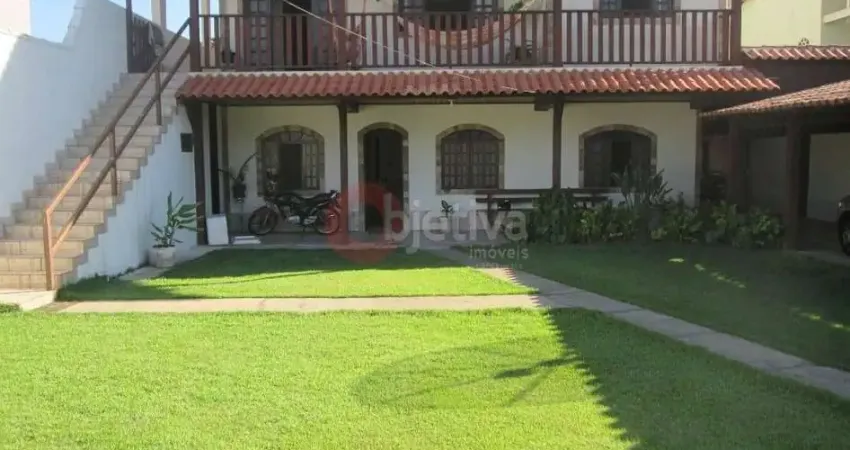 Casa independente, 12 quartos, à venda no Peró - Cabo Frio