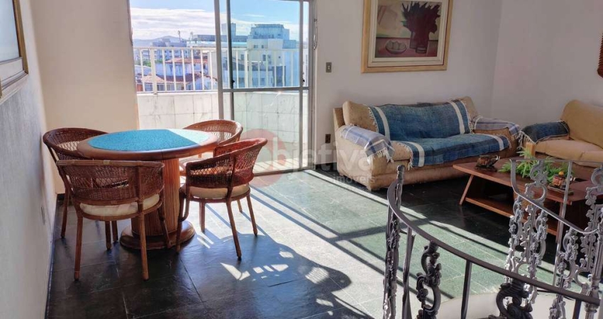 Cobertura, 5 quartos, 204m², a 50 metros da praia, Algodoal - Cabo Frio
